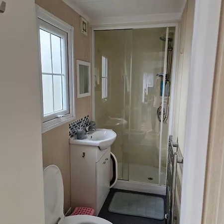 Дом отдыха Lakes Edge View